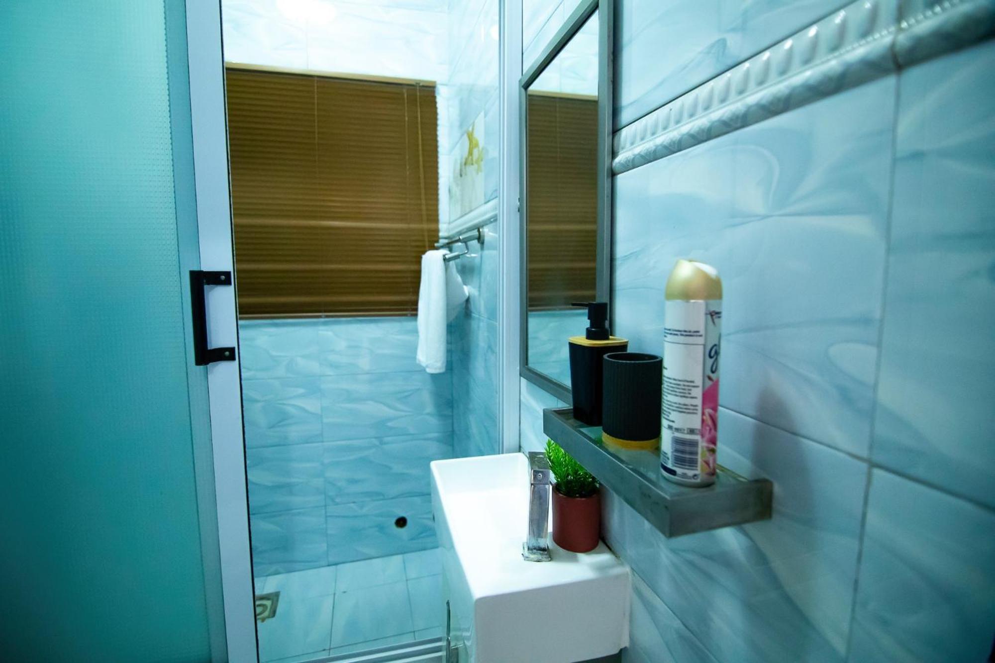 Stylish East Legon Apartment - Ac, Wi-Fi, Netflix Accra Kültér fotó